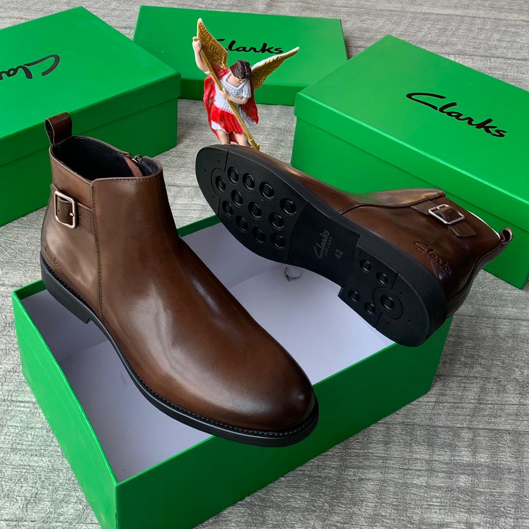 Clarks Leather Chealsea Boot